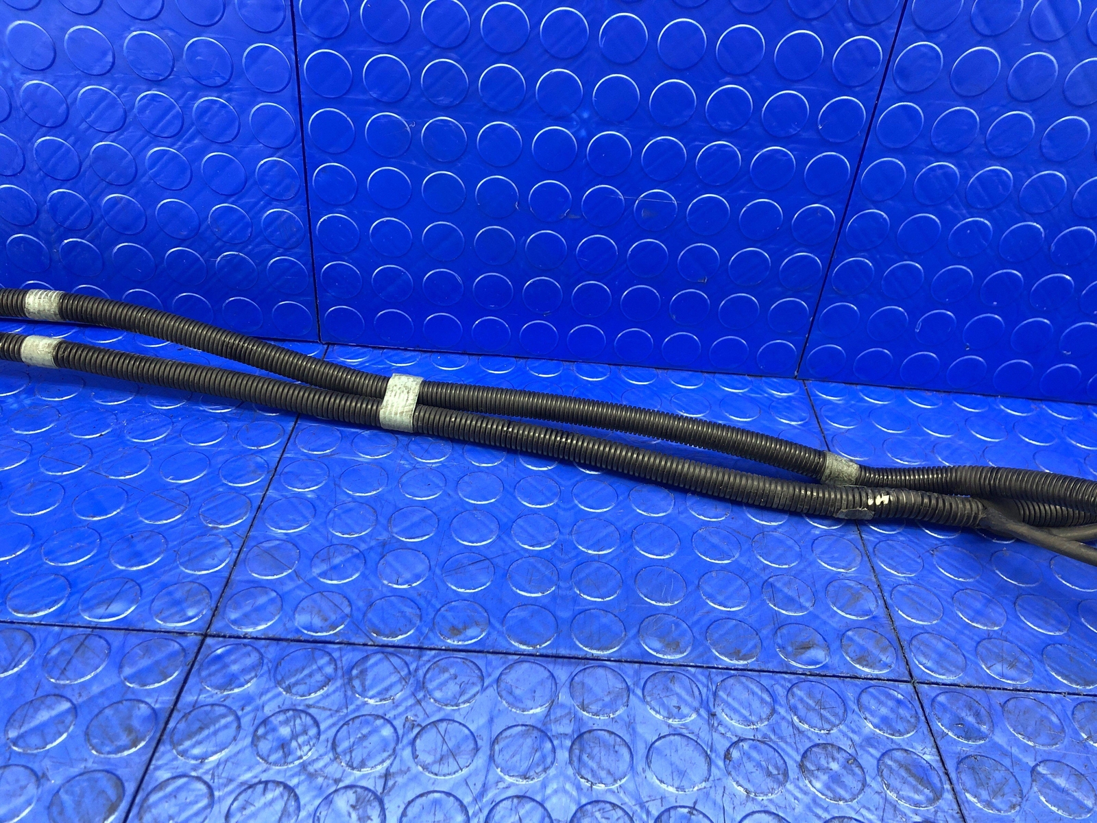 LAMBORGHINI GALLARDO OEM POSTIVE BATTERY TERMINAL CABLE WIRE HARNESS