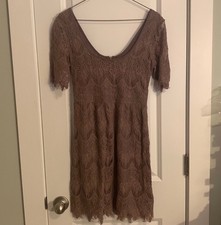 Pins and Needles Junior's Dusty Purple Lace Dress Size Small