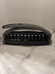 Staples ARC 11-Hole Desktop Paper Punch for DiscBound Notebook System, Used