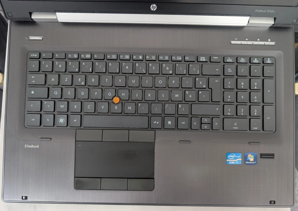 workstation hp elitebook  8760w  8 Go ram 500 go En Bon Etat. - Photo 2/4