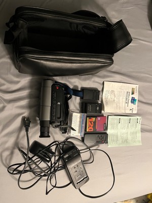 Sony CCD-TRV19 NTSC Video 8 Handycam With Wired Battery Bundle Tested