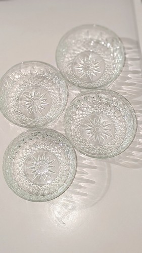 Arcoroc France Diamant Starburst clear glass dessert bowls set of 4