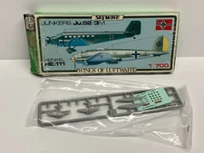 Sky Wave 1/700 Wings of Luftwaffe JUNKERS Ju.52/3M & HEINKEL HE.111 Model Kit
