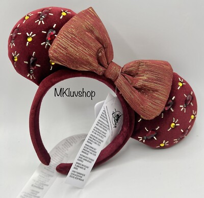 Disney Parks Cranberry Christmas Holiday 2021 Jeweled Minnie  display picture 2