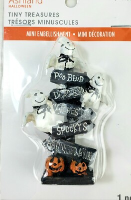 Tiny Treasures Halloween Ghost Sign Village Accessories