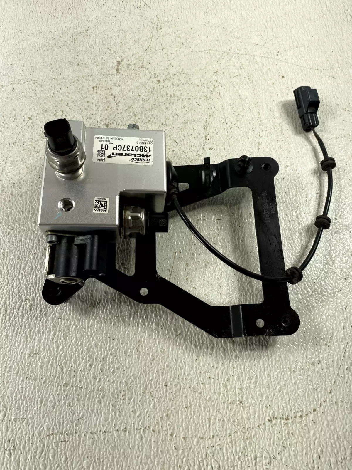 2016-2021 MCLAREN 570S HYDRAULIC SUSPENSION PUMP VALVE BLOCK CONTROL 13B0737CP