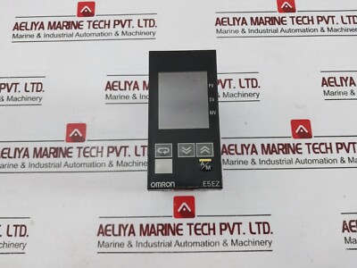 OMRON E5EZ-PRR203T Digital Temperature Controller 100-240 VAC 50/60Hz 10VA