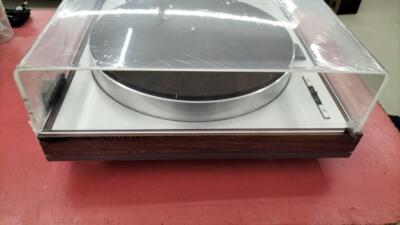 LUXMAN PD121 Armless player Body only 6-month warranty Used Scratch and dirt
