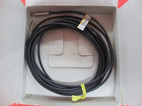 1PC Omron E2C-C1A Proximity Switch E2C-C1A New In Box Fast Shipping - Picture 2 of 2