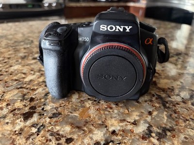 Sony Alpha A350 14.2MP DSLR Digital Camera 35mm Film APS-C Crop Sensor -VMBB-