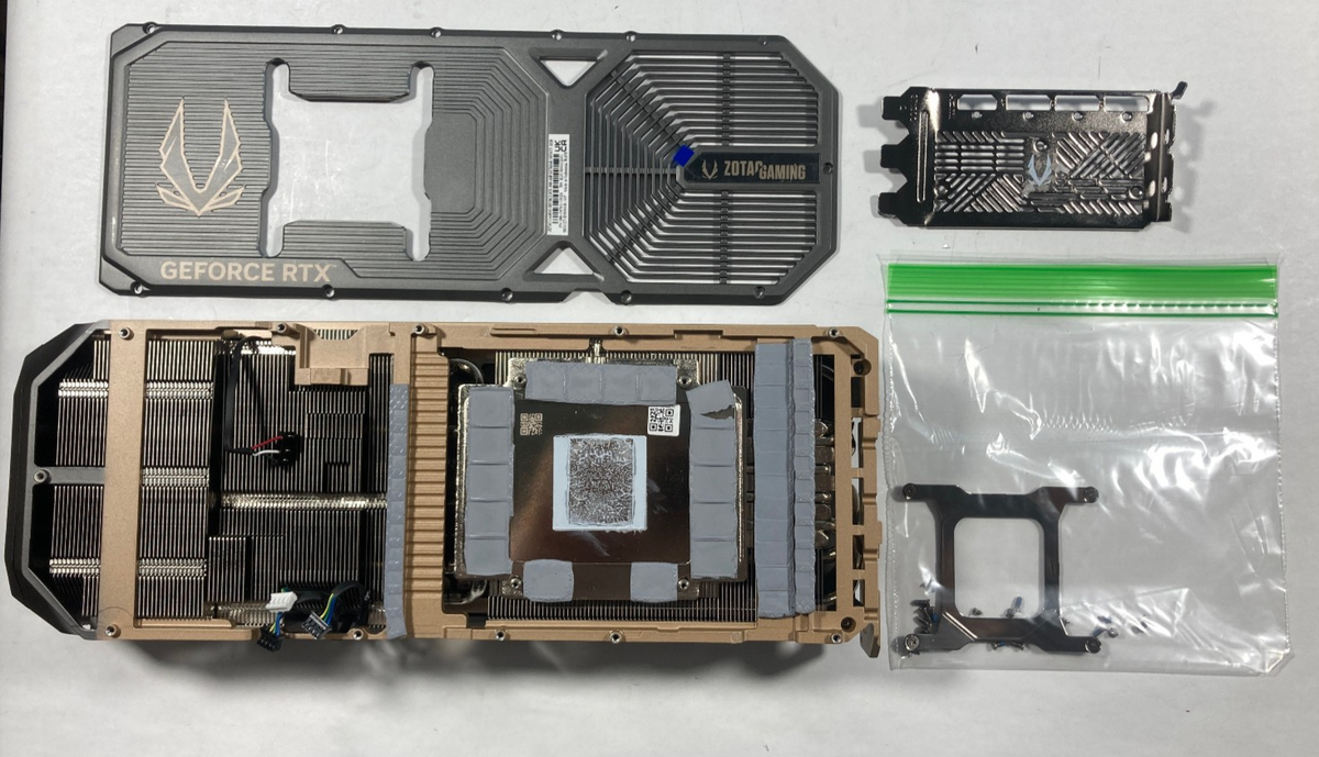 zotac 5090 ヒートシンク　ファン　など ZOTAC RTX 5090 AMP Extreme Infinity Fans/Heatsink/Hardware - No