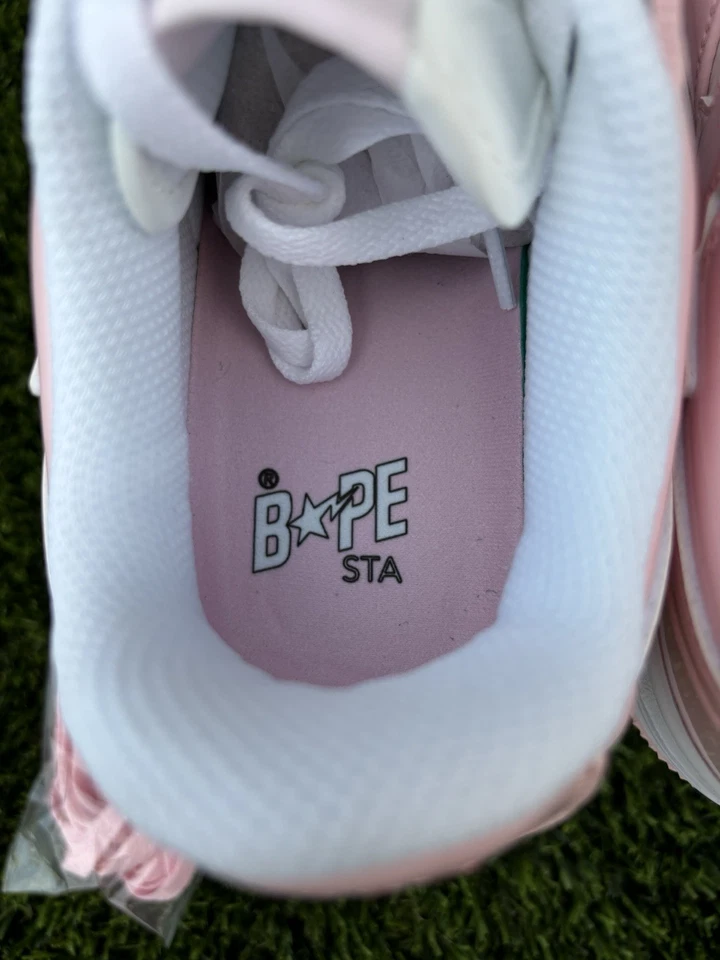 Bapesta x Hello Kitty - Talla 6,5 para mujer Foto 4 de 4