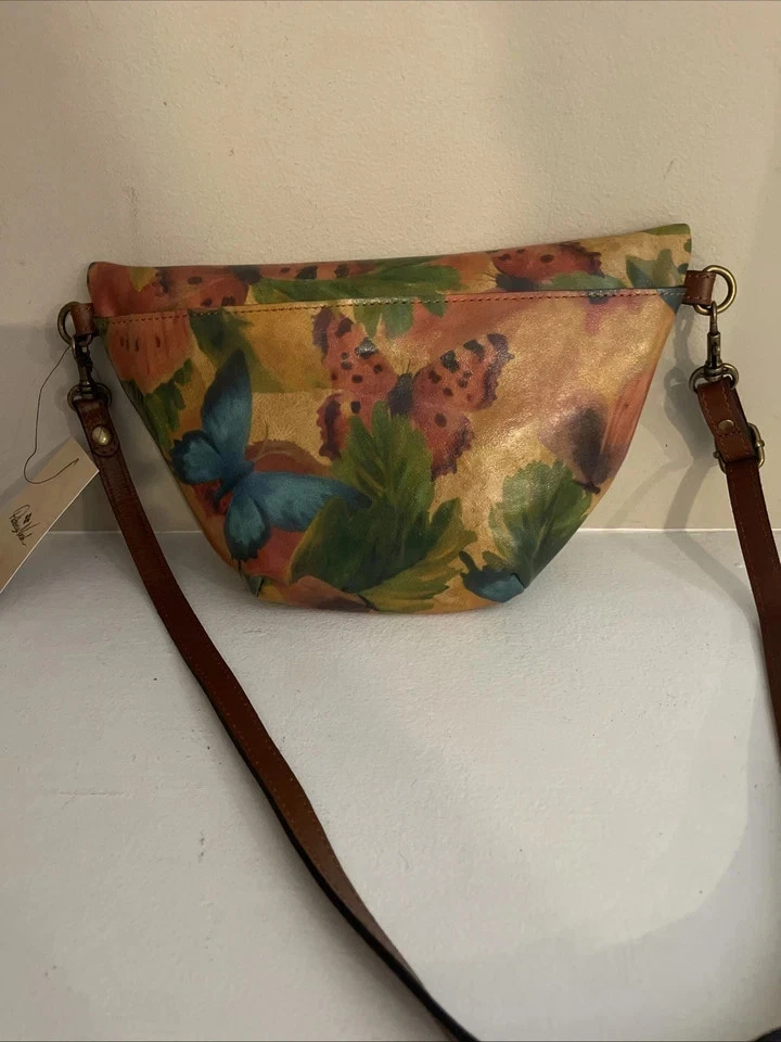 Patricia Nash Tinchi Bolsa de Cinto de Couro Média Aquarela Borboleta PACOTE DE BABÁ Nova com etiquetas - Imagem 3 de 3