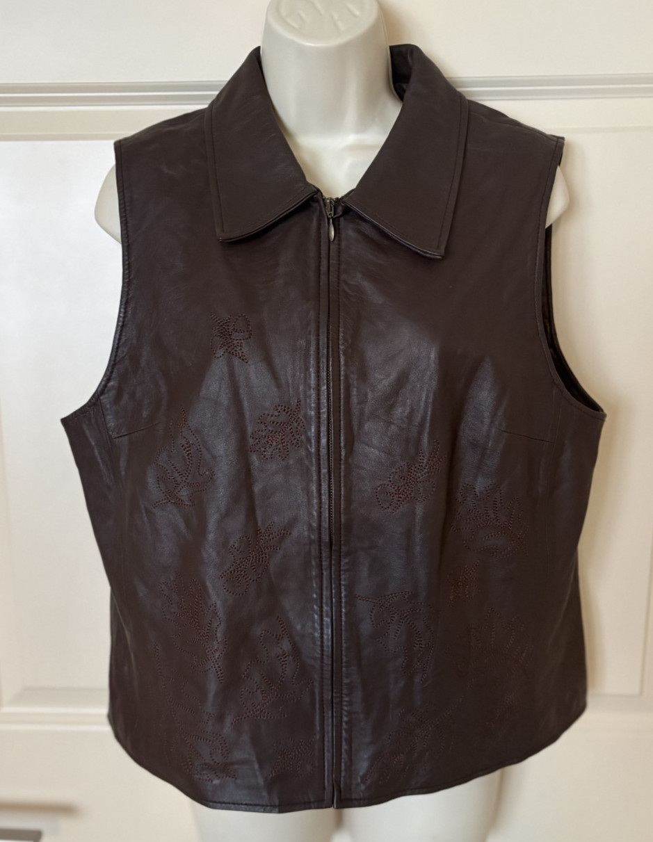 PENDLETON~ Women's Soft Brown Leaf Stitched Leath… - image 1