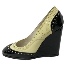 CHANEL G31216 Cream Black Patent Leather Women's Pumps