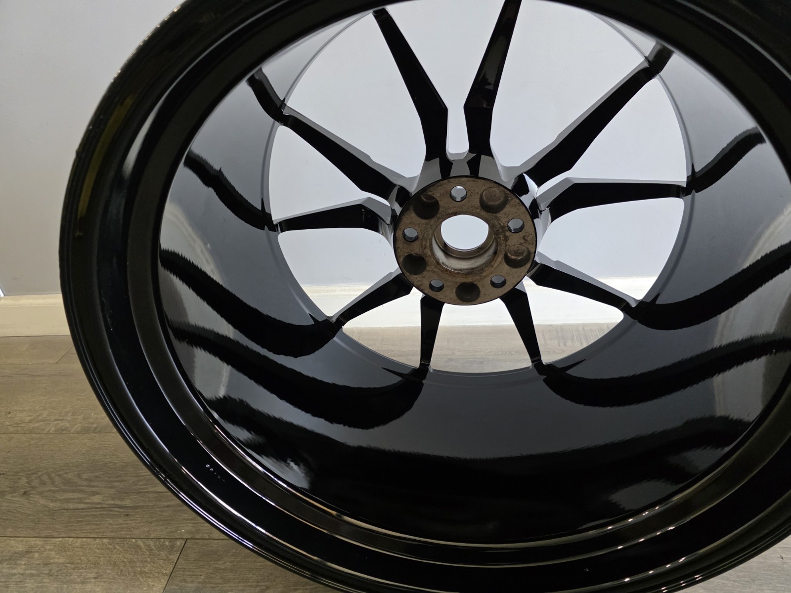 LAMBORGHINI AVENTADOR LP700 LP720 REAR DIONE WHEEL RIM OEM 470601017AA