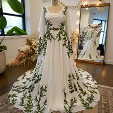 Vintage Chiffon Wedding Dress with Green Leaves Long Sleeves A Line Bridal Gowns