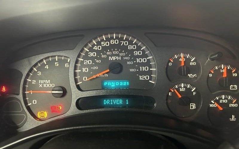 2003-2005 Chevy Truck-Silverado 1500 Speedometer Instrument Gauges Cluster OEM