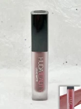 HUDA Beauty Liquid Matte Lipstick in FIRST CLASS 1.9ml/.064oz Travel Size