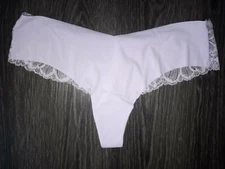 NeW vs lace bk no show thong Panty Size medium lavender 