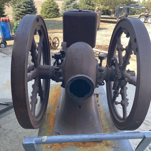 IHC Type M 6hp Block Piston Flywheels Governor & parts Old Hit & Miss