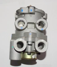 NEW Bendix E-8P Dual Circuit Foot Brake Valve Floor Mounted