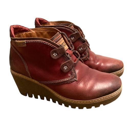 pikolinos wedge bootie