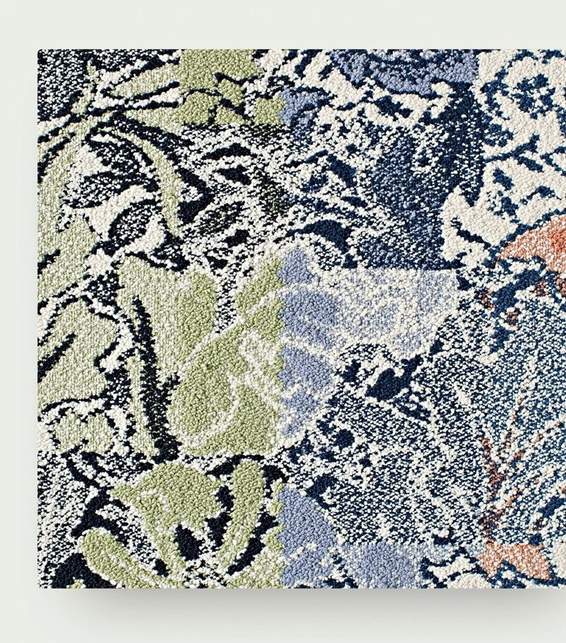 15- Alfombra Azulejo Cuadrados Peel Stick FLOR Co NUEVO Estuche Among the Flowers Periwinkle Foto 2 de 4