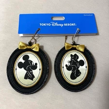 Japan Tokyo Disney Resort Keychain Badge Silhouette Studio Mickey Minnie
