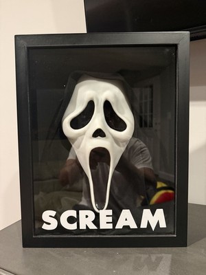 Scream Ghostface Mask Display Case Frame Horror Movie Prop (with mask) 