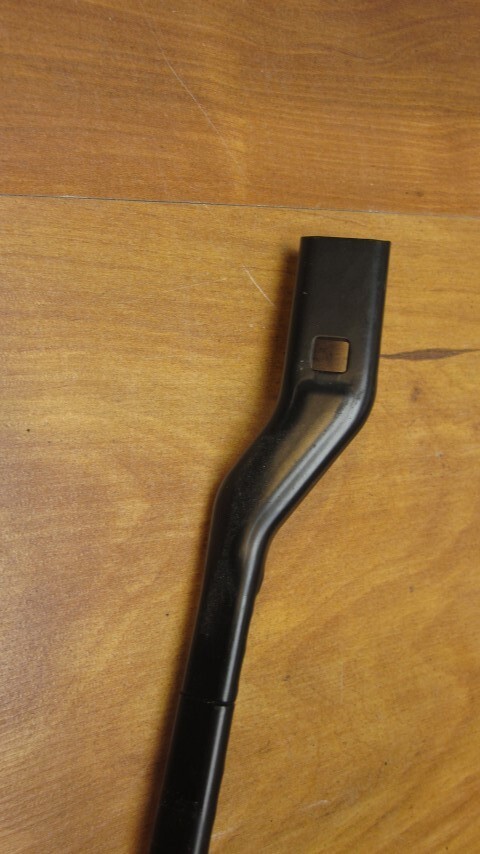 Maserati LEVANTE WINDSHIELD Wiper Arm 91569 89813