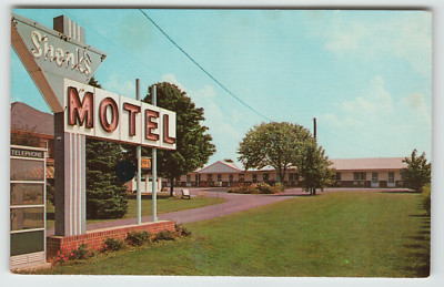 Postcard the Shenk's Motel in Hershey, PA.