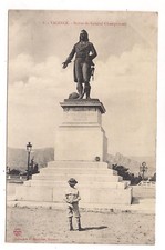 valence  , statue  du général championnet 
