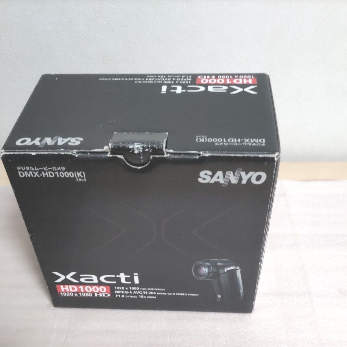 SANYO Xacti DMX-HD1000 (K) Full HD Digital Camera Black With