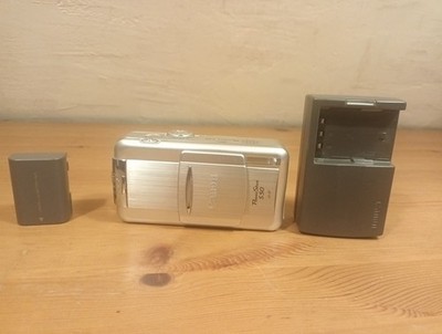 Canon PowerShot S50 5.0MP Digital Camera, Silver - Tested