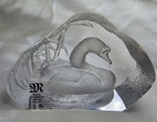 Mats Jonasson Lead Crystal Swan Paperweight S...