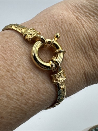 Gold Tone Large Spring Ring Bracelet Well Made Vintage - Picture 7 of 9