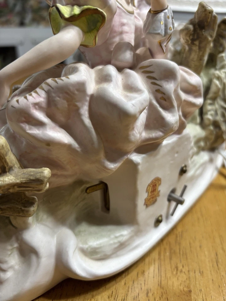 Lenwile Ardalt Victorian Couple Vintage Figurine  Porcelain Lamp Music Box 7530 - Image 4 of 4