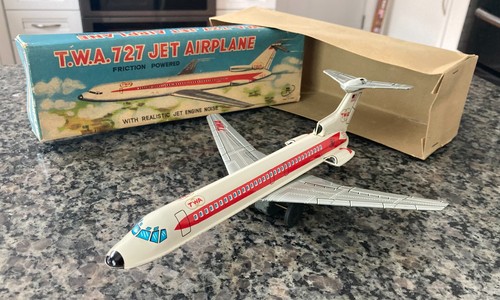 BOEING TWA 727 TIN FRICTION POWERED JET AIRPLANE IN BOX. VINTAGE/WORKING C~VIDEO
