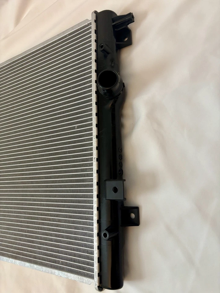 CSF 3560 散热器 适用于 09-18 大众途观有限公司 — 第 3/4 张图片