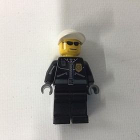 LEGO City Police 7286 Prisoner Transporter Van & Dirtbike w/ Minifigure
