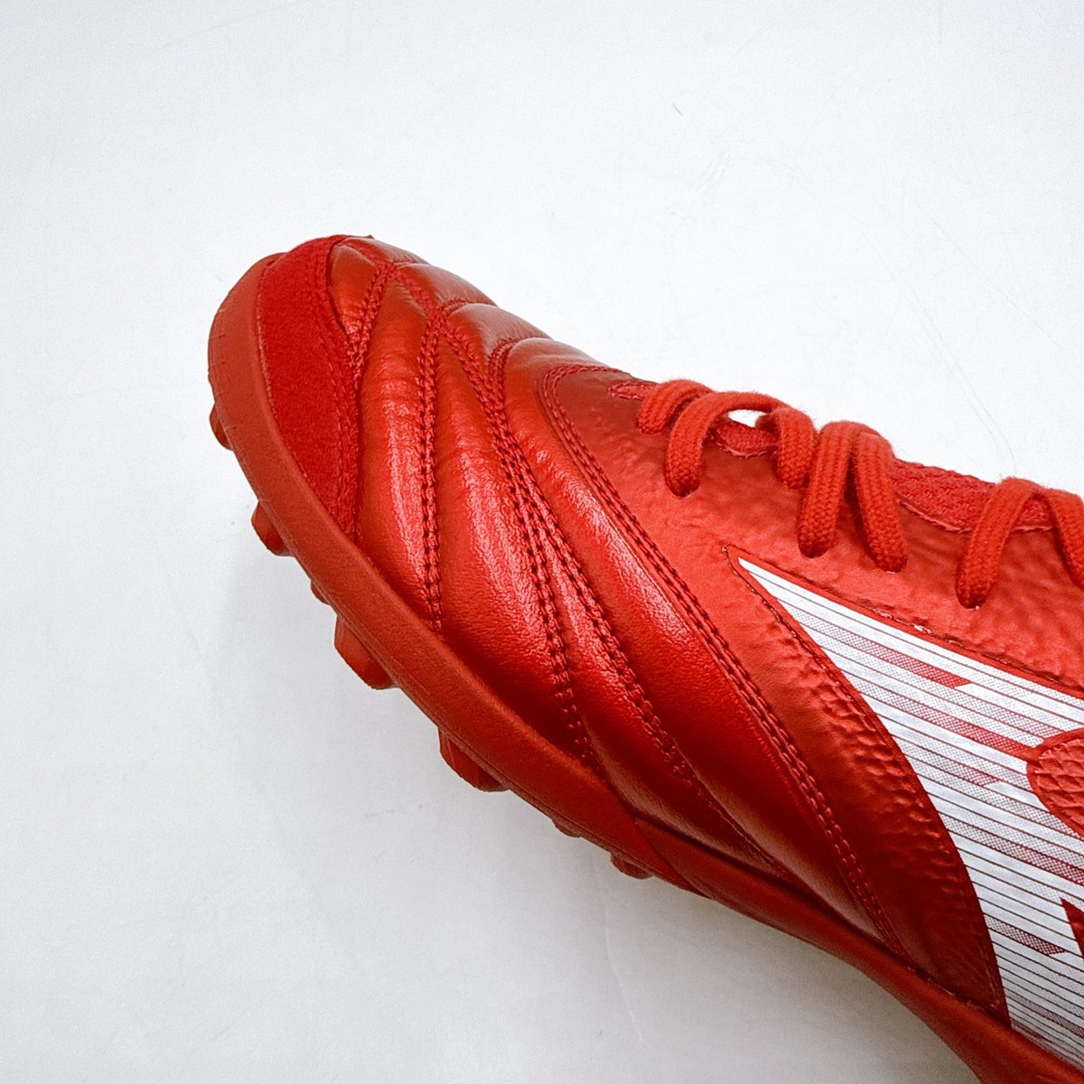Mizuno Morelia Neo SALA β JAPAN TF Q1GB254060 Ruby Red Futsal Turf