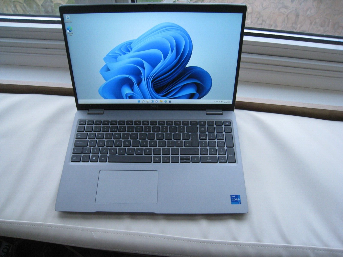 DELL Precision 3560 i7-1165G7 メモリ32GB Dell Precision 3560 i7