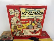VINTAGE 1950's Frosty Freez Ice Creamer Hassenfeld Bros Hasbro 5200 Toy Cream