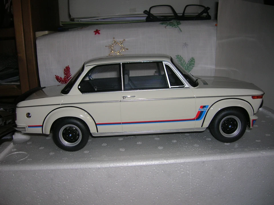 BMW 2002 turbo I 1/12 Otto Ottomobile limited edition codice G077 - Immagine 3 di 4