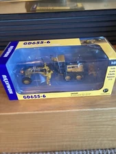 First Gear 50-3409 Komatsu GD655-6 Motor Grader with Ripper New  Scale 1:50