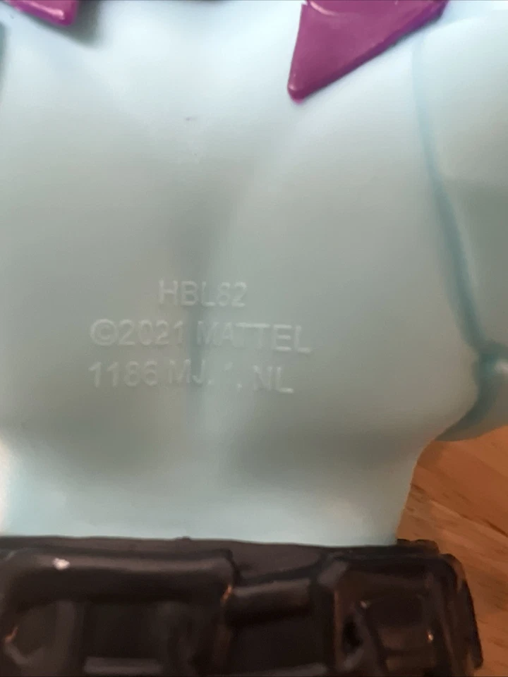 He-Man and The Masters of the Universe Large Skeletor Action Figure 8.5” - Image 4 of 4