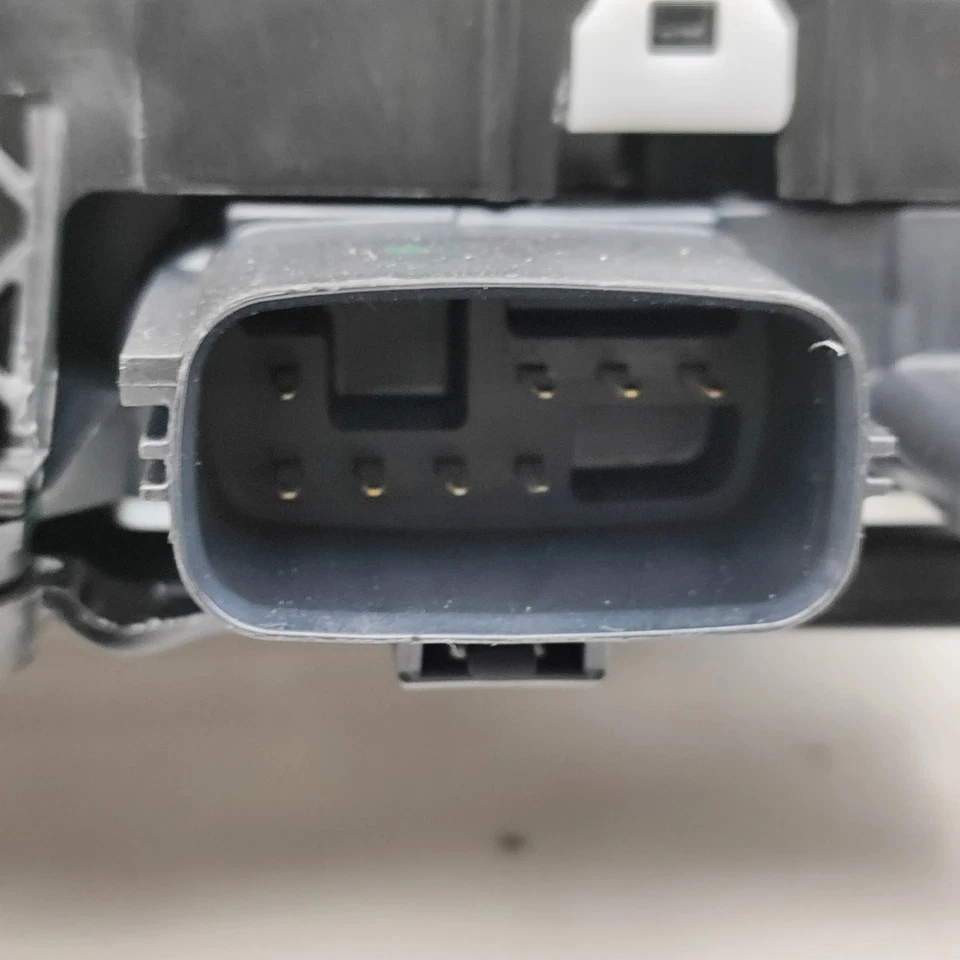 LR RR SPORT L461 Exterior Door Handle Front Right M8E2-22400-AD RHD 32970101 - Image 4 of 4