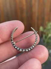 9ct Gold Victorian Murrle Bennett Crescent Seed Pearl Brooch 2.2 Grams