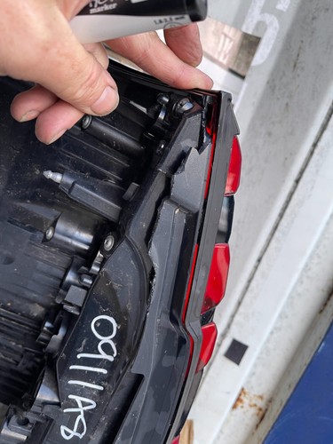 TOYOTA LAND CRUISER J150 FACELIFT 2018 - 2022 tail light right side DAMAGED - Picture 7 of 12